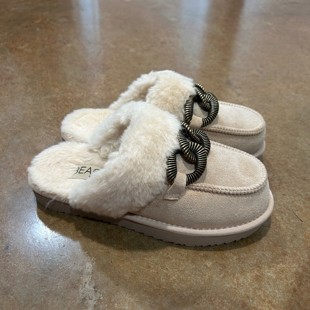 Fur slip on sneakers